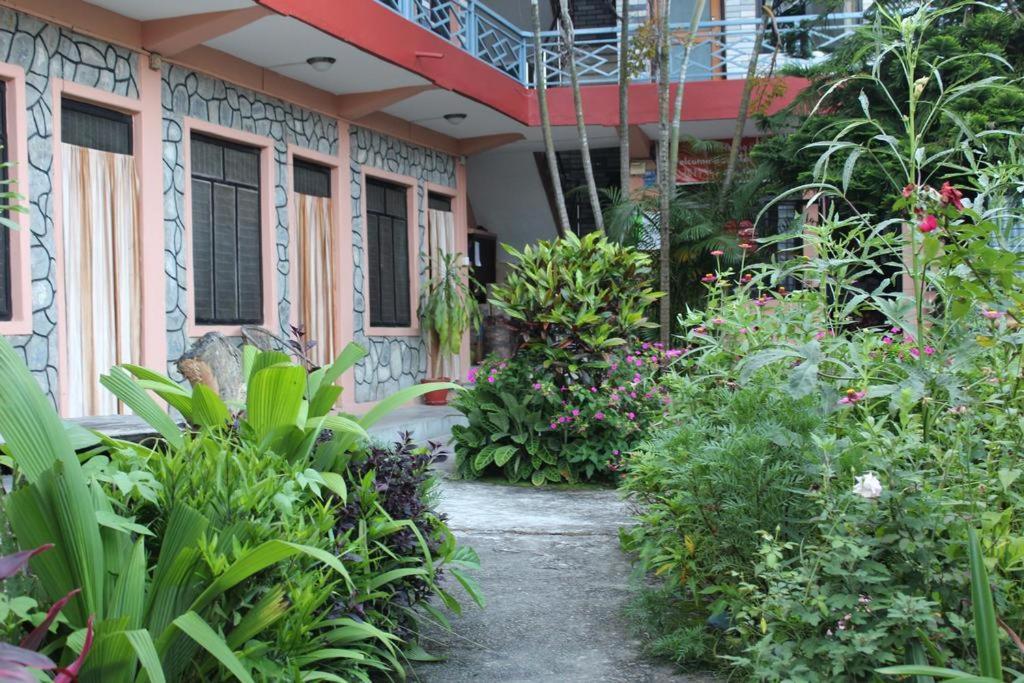 Kalpana G. House Hotel Pokhara Ngoại thất bức ảnh