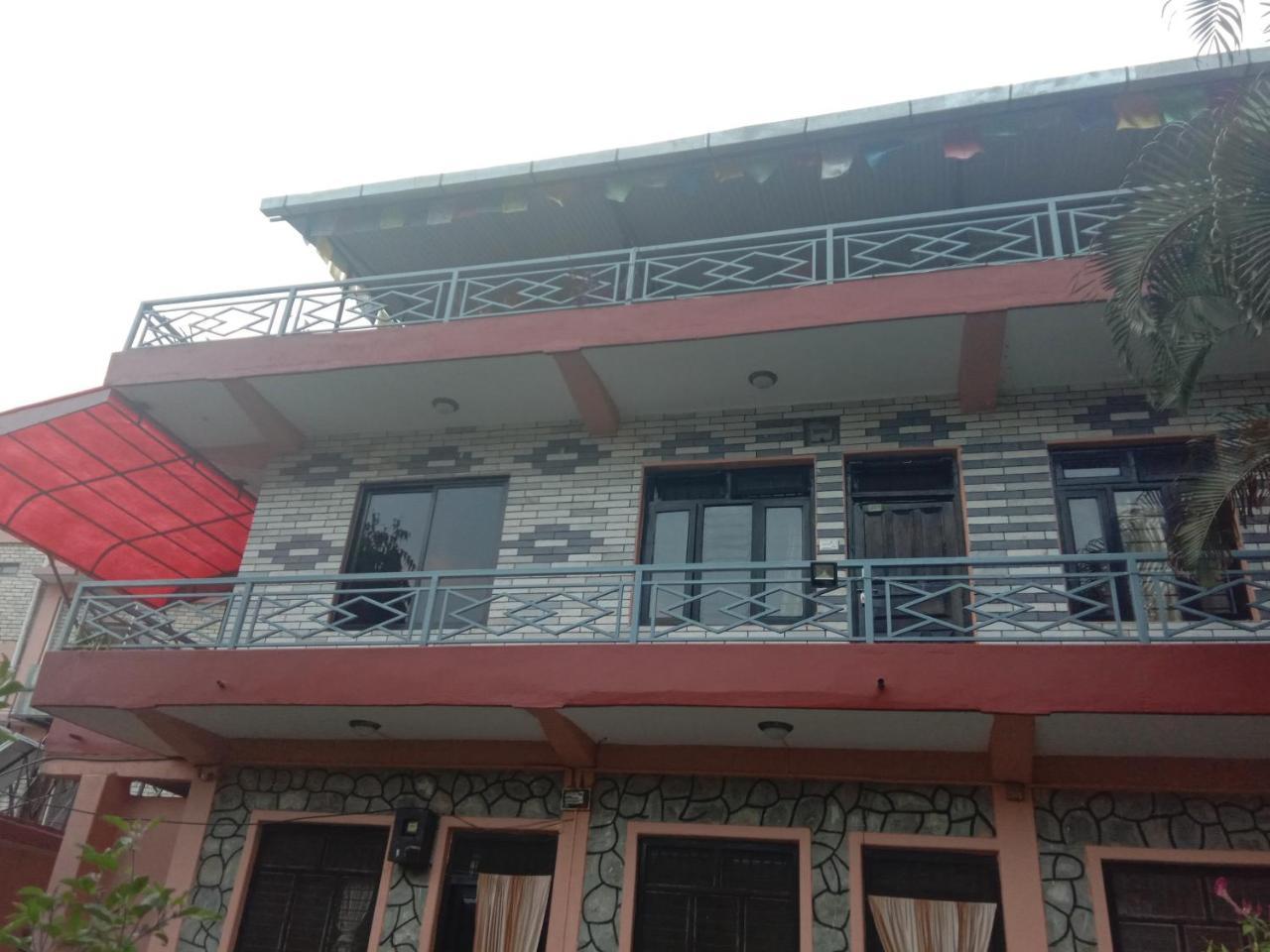 Kalpana G. House Hotel Pokhara Ngoại thất bức ảnh